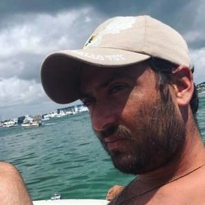 Meet your Posher, Juan s.